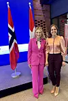 Digitaliserings- og forvaltningsminister Karianne Tung og Marie Bjerre, dansk minister for digitalisering og ligestilling. Foto: Gabrielle Graatrud