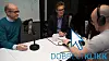 Professor Olav Lysne (til venstre) og direktør i Datatilsynet, Bjørn Erik Thon i samtale med Varog Kervarec i Inside Telecom.
