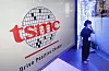 Selskapet Taiwan Semiconductor Manufacturing Company (TSMC)produserer brikkene som brukes i mange av verdens mest avanserte KI-systemer. Foto: Chiang Ying-ying / AP / NTB