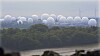 Ved RAF Menwith Hill-stasjonen i England avlyttes en rekke former for trådløs kommunikasjon.