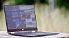 Dell XPS 15 2-in-1 har en lyssterk skjerm som fungerer bra også utendørs.