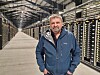 Ordfører Jens Arne Kvello (Sp) er forbanna etter regjeringens datasentergrep. Han krever at de snur.