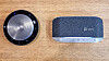 Klar tale: Det å bruke mobilen som høyttalende telefon i et møte er ikke noe særlig. Batteridrevne Bluetoothhøyttalere hjelper veldig godt i begge ender av samtalen.