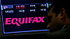 Aksjekursen til Equifax stupte etter at de digre datainnbruddet hos selskapet ble kjent i forrige uke.