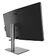 Benq PD3220U har en robust skjermfot som kan heves og senkes. Et deksel dekker over skjermkontaktene på baksiden. Foto: Benq