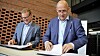 Nå har DNB og UiO skrevet under på samarbeidsavtale. Konserndirektør for IT i DNB, Alf B. Otterstad og Morten Dæhlen, dekan ved Det matematisk- naturvitenskaplige fakultet, UIO.