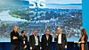 Konsernsjef Sigve Brekke i Telenor hadde med seg en rekke aktører fra regionen på scenen da 5G ble presentert i Trondheim 27. mars i fjor. Her er Per Magnus Veierland i Sevendof, rådmann Morten Wolden i Trondheim, Peter Due fra Yara Birkeland, grunnlegger Gustav Witzøe i Salmar og teknisk direktør Ingeborg Øfsthus i Telenor Norge. Nå, ett år seinere åpner 5G kommersielt i byen.