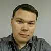 Christoffer Vargtass Hallstensen er senior sikkerhetsanalytiker ved seksjon for digital sikkerhet ved NTNU. Han sier at dette er den alvorligste sårbarheten som er avdekket i nyere tid. Bilde: NTNU