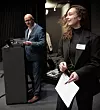 Natalia Mishnya, rådgiver for internasjonalt samarbeid i den ukrainske datasikkerhetsmyndigheten, holdt innlegg under Nordic AI Forum 2025. Her sammen med Bjørn Rønning fra Norsk Datasenterindustri. Foto: Eirik Helland Urke
