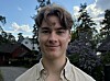Interessen for teknologi startet med ønsket om å få spill til å kjøre bedre på en eldre PC, forteller Gabriel Andresen.