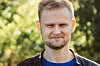 – Jeg synes Microsoft tar lett på det når de ikke har kommet med en løsning på et problem som så mange brukere opplever, sier Lars Christian Gjøsæther. Han står maktesløs mot flommen av over 300 uønskede Onedrive-delinger.