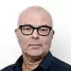 Samfunnsøkonom, Kjell G. Salvnes, ved Norges Handelshøyskole tror flinke folk tiltrekkes av hverandre. Foto: Presse/NHH Bilde: Helge Skodvin
