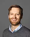 «No code» og «low code» gjør det mye enklere og raskere å utvikle digitale løsninger, fremholder daglig leder og medgründer Marius Tuft i Appfarm. Foto: Ellen Johanne Jarli
