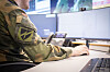 Fra Cyberforsvarets operasjonssenter på Kolsås overvåkes og sikres Forsvarets IT-systemer døgnet rundt. En nylig sårbarhet i SAP-programvaren viser hvor avgjørende dette arbeidet er for nasjonal sikkerhet.