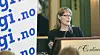 NAVs IKT-direktør, Nina Aulie, ble en av budsjettvinnerne for 2013. Nå skal en rekke nye medarbeidere rekrutteres. Det trenger NAV, som har bestemt seg for å bli sin egen systemintegrator.Her er Aulie avbildet fra talerstolen da digi.no arrangerte Toppmøte Offentlig sektor tidligere i år.