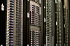 Omsetningen i servermarkedet hadde ifølge IDC en sunn vekst i årets andre kvartal. På bildet sees noen av serverrackene til Wikimedia Foundation.