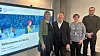 Administrerende direktør Hilde Thunem i Norid (t.v.), kommunal- og distriktsminister Sigbjørn Gjelsvik, Hege Ossletten og Rune Sivertsen (begge ansatt i Norid). Bildet er tatt i desember 2022, da statsråden besøkte Norid i Trondheim.