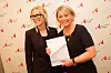 Drømmeløftet er nettopp det Innovasjon Norge trenger, skriver kronikkforfatterne. Bildet viser (fra v). Anita Krohn Traaseth da hun overrakte rapporten til næringsminister Monica Mæland i forrige uke.