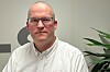Toppledere er blitt for distansert fra sin egen kjernevirksomhet, og det er kritisk at ledelsen i produksjonsbedrifter vet forskjellen på IT og OT, skriver Tom-Roger Stensberg i Triple-S i denne kronikken.