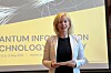 – Nå starter arbeidet med en nasjonal kvantestrategi, sier forsknings- og høyere utdanningsminister Sigrun Aasland (Ap) da hun åpnet konferansen mandag morgen.