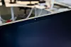 Kanten rundt Apple Studio Display er ganske bred, her ser vi også det matte belegget til Apple – og webkameraet som ikke er noe å skryte av Foto: Oskar Hope-Paulsrud
