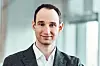 Informasjonssjef Daniel Barhom i Telia Norge sier de økte beredskapen i helga. Foto: Lyse/Telia