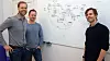 Erlend Andreas Gjære fra Secure Practice og Christer Stenbrenden og Jon-Finngard Moe fra Mnemonic foran en skisse over MailRisk og Argus fungerer sammen,