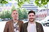 Venstres generalsekretær Fredrik Carstens og strotingsrepresentant Grunde Almeland (V) inviterer til samarbeid rundt spilleregler for bruk av kunstig intelligens i valgkampen.
