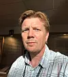 Politioverbetjent Simon Gerhardsen i Sør-Øst politidistrikt. Han er leder for etterforskning og etterretning ved politihuset i Drammen. Foto: Simon Gerhardsen