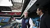 Dekningsdirektør Bjørn Amundsen og planlegger Muhammad Hussein tester det nye mobilanlegget for 4G og 5G på Ullevaal stadion. Alene som 5G-bruker på tribunen, målte Amundsen 1,8 Gbit/s.