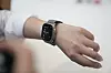 Såkalte «wearables», som inkluderer smartklokker og treningsarmbånd, var vinnere i 2023, men i 2024 raste salget med 28 prosent. Det bidrar til salgsnedgang for elektronikkbransjen.