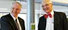 Konsernsjef John Arne Ulvan i Felleskjøpet og daværende administrerende direktør Einar Broch i Infor Norge var svært fornøyd med å ha landet kontrakten mellom de to gigantselskapene. Bilde: Pressefoto