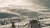 Vinden skyter fart i fjellet over Hallingdal. Hvor mange som trenger hjelp hvis uværet setter inn for fullt, varierer kraftig med årstiden.