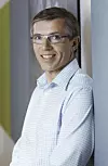 Overraskende få som får smart mobiltelefon gjennom jobben, mener Kristian Fæste i Xtra Personell.
