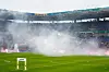 Supportere kastet bluss mot hverandres før Superliga-kampen mellem Brøndby IF og FC København i fjor høst.