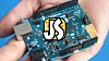 Arduino 101, her i den internasjonale Genuino 101-utgaven, er blant enhetene som JerryScript nå kan kjøres på.