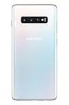 Prismehvit: Dette er den nye hvitfargen som her pryder S10+. Det rektangulære området rommer tre kameraer og en blits. Foto: Samsung