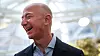 Amazongrunnlegger Jeff Bezos drukner i penger. Bezos er igjen verdens desidert rikeste mann.