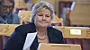Statsminister Erna Solberg (H) i Stortinget der hun svarer på en interpellasjon fra Jonas Gahr Støre om oppfølging av Gjørv-kommisjonens anbefalinger.
