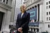 Meg Whitman avbildet foran berømte Wall Street på den historiske dagen 2. november 2015, da HP ble delt opp i to nye børsnoterte teknologiselskaper.
