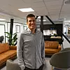 Daglig leder Runar Kristiansen Halse hadde aldri rørt et lønnssystem før han begynte å utvikle systemet til Tritt. Foto: Oskar Hope-Paulsrud
