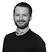 Eivind Arvesen er leder for cybersikkerhet i Sector Alarm. Han er også initiativtaker til et opprop mot tilrettelagt Innhenting. Arvesen har tidligere skrevet flere kronikker i Digi.no om tilrettelagt innhenting, som tidligere var kjent som digitalt grenseforsvar. Foto: Privat