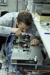 IBM-forskeren Mark Lantz med den nye magnetbåndteknologien.