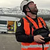 Dronepilot Ralph Simonsen er leder i Norsk Folkehjelp Midt-Troms. Der jobber trener han flere ganger i uken for å holde på sine operative evner. Foto: Norsk folkehjelp