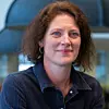 Avdelingsdirektør Karine Rikheim,i Skattetaten ser frem til å ansette en ny underdirektør i dataavdelingen. Foto: Skatteetaten