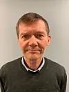 Dag Hugo Stølan er administrerende direktør i det statlige eide selskapet, Space Norway. Selskapet eier begge fiberkablene som forbinder Svalbard til fastlands-Norge. Foto: Space Norway
