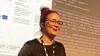 Utvikleren Marit Iren Tokle under en presentasjon om sikkerhet som hun holdt på Nordic Fraud Conference.