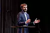Jan Christian Vestre advarer mot at et nytt systemskifte kan koste milliarder og øke risikoen for pasientene. Foto: Arash A. Nejad