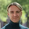 − Å bygge KI-infrastruktur koster uansett penger, men nettopp derfor er det viktig å kartlegge og investere med utgangspunkt i hva behovet faktisk er, sier Jonas Engestøl Wettre. Foto: Teknologirådet
