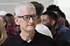 Apple, her ved toppsjef Tim Cook, sier lover og forskrifter gjør det umulig å lansere Siri AI i Europa.